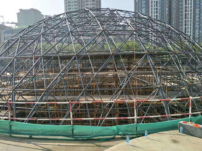 赤水球形网架钢结构施工